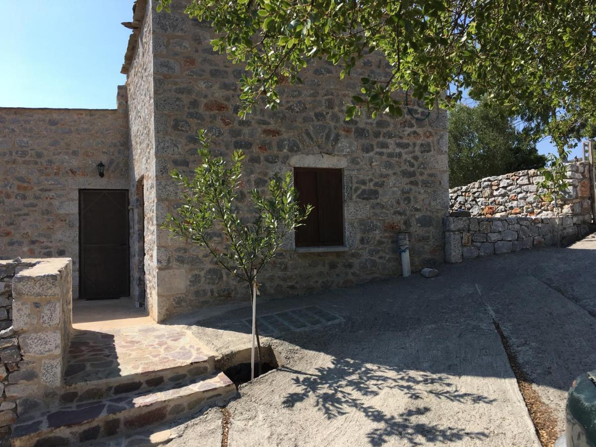 Peace In The Wildest Landscape Of Mani Villa Lagia Bagian luar foto