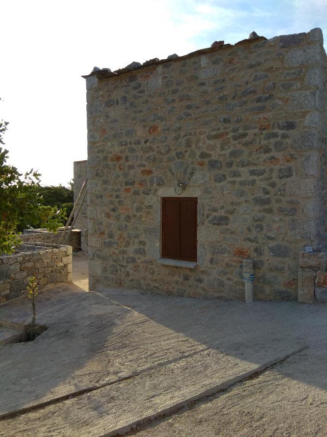 Peace In The Wildest Landscape Of Mani Villa Lagia Bagian luar foto